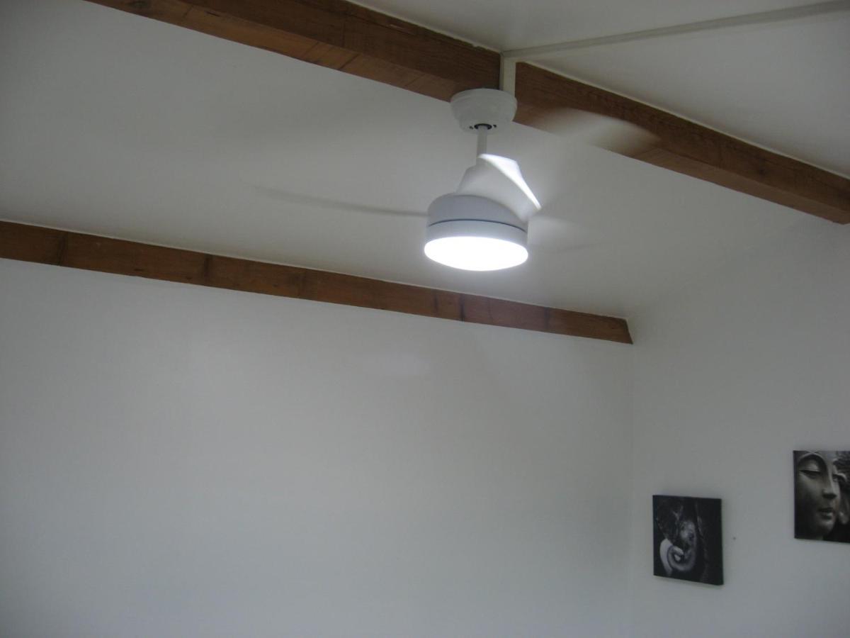 T 2 Avec Velux Sous Les Combes De 34 M2 Apartment La Londe-les-Maures Ngoại thất bức ảnh